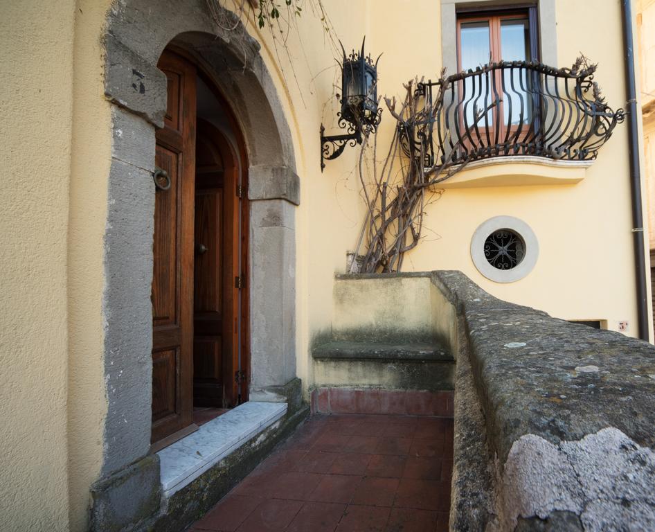 לטויאני The Clock Houses Borgo Gallodoro מראה חיצוני תמונה