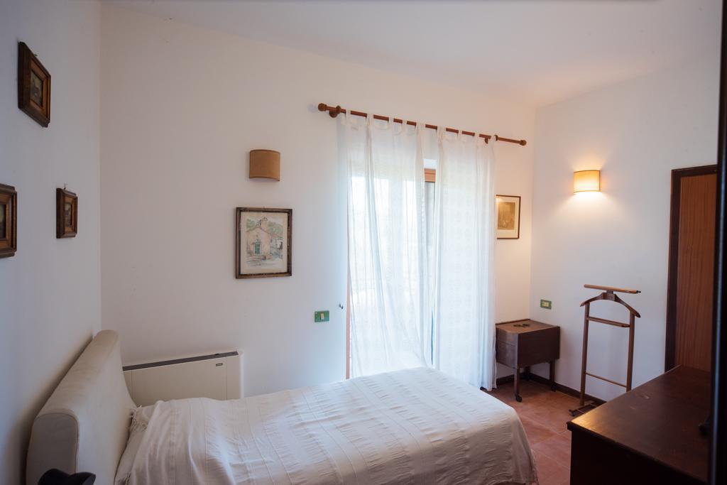 לטויאני The Clock Houses Borgo Gallodoro מראה חיצוני תמונה